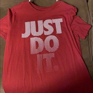 Tee shirt